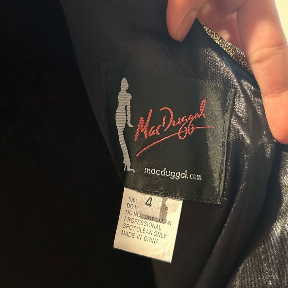 NWT Size Mac Duggal ONE-SHOULDER METALLIC BALLGOWN - Antique Bronze - Picture 9 of 16